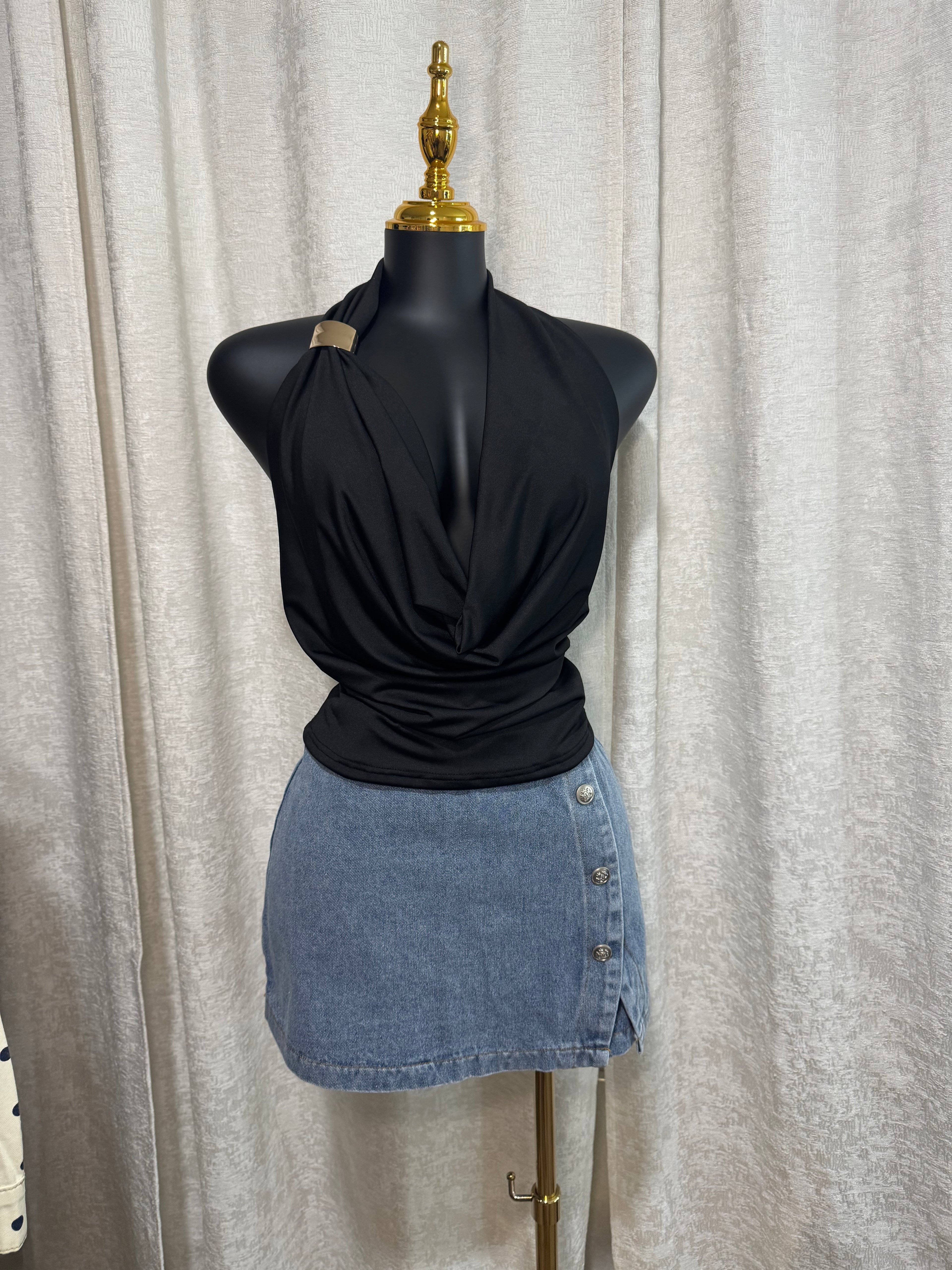 Heather black top