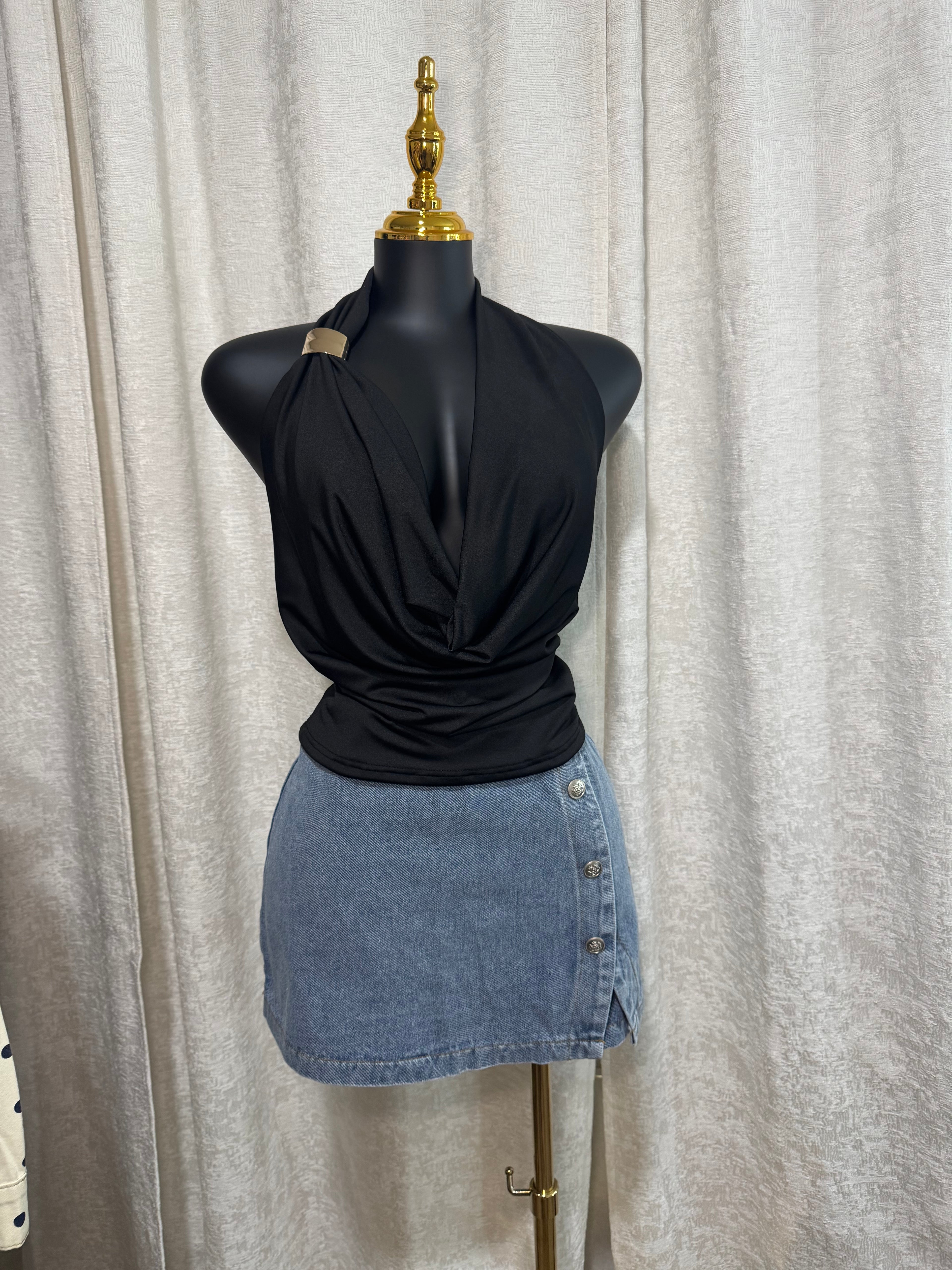 Heather black top